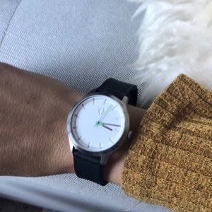 black waterproof stainless steel white face minimalist dial silicone band
